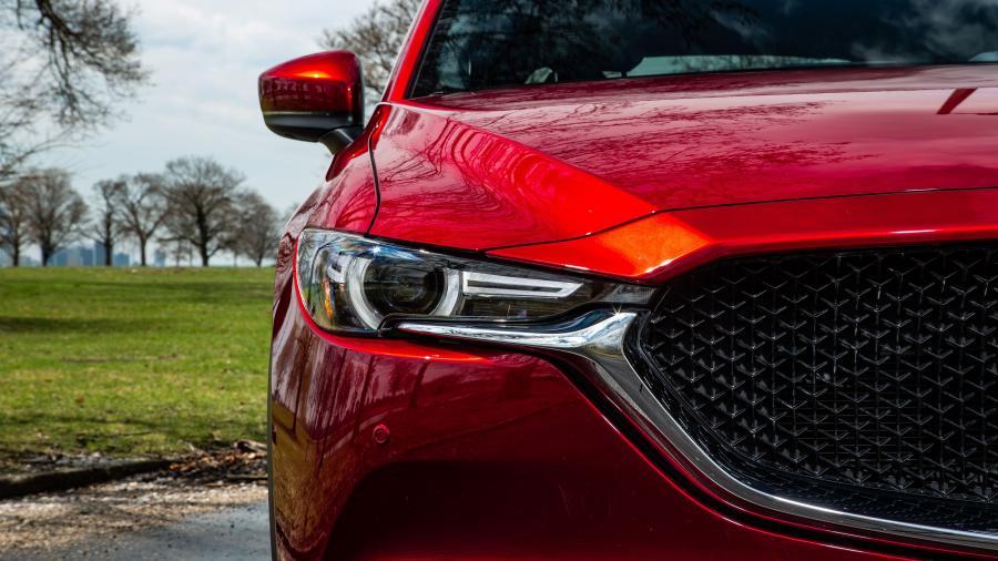 Детали экстерьера Mazda CX-5 Signature 2018 года  (NA) (фото 23 из 40)